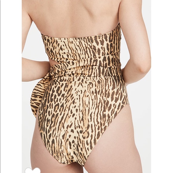 Zimmerman Leopard ๐ Swimsuit - Picture 5 of 11